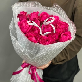 Букет "Джозефина" из 15 малиновых роз (50 см) в Ликино-Дулёво