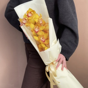 Букет из желтой орхидеи в Ликино-Дулёво