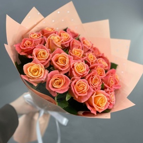 Букет из 25 роз Мисс Пигги (50 см) в Ликино-Дулёво