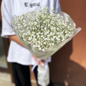 Букет из 5 белых гипсофил в Ликино-Дулёво