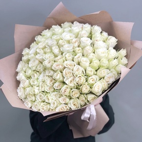 Букет 101 белая роза кения (50 см) в Ликино-Дулёво