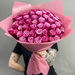 Букет из 51 розы Космик (60 см) в Ликино-Дулёво