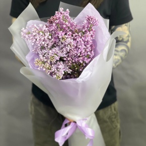 Букет из 9 веток ароматной сирени в Ликино-Дулёво