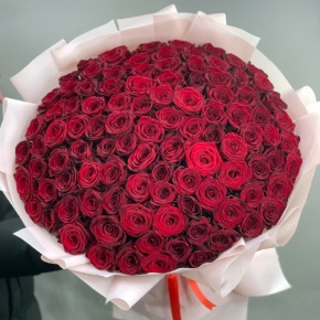 Букет "Париж" из 101 красной розы (60 см) в Ликино-Дулёво