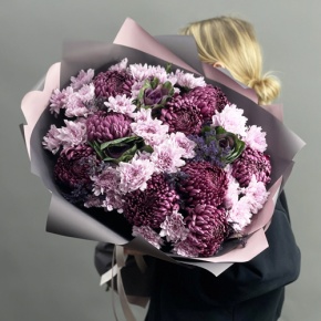 Букет "Виолетта" из хризантем Бигоуди, лимониума, брассики и кустовых хризантем в Ликино-Дулёво
