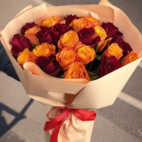 Букет "Благородный" из 27 Кенийских роз микс (40 см) в Ликино-Дулёво
