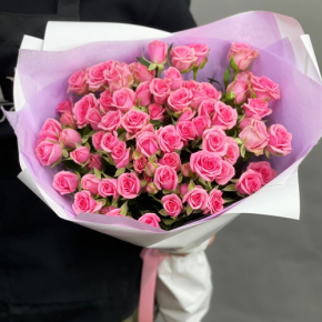 Букет "Рассвет принцессы" из 15 кустовых роз (50 см) в Ликино-Дулёво