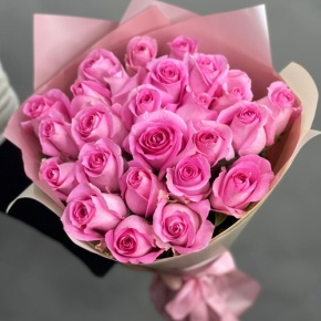 Букет из 25 розовых роз кения (40 см) в Ликино-Дулёво