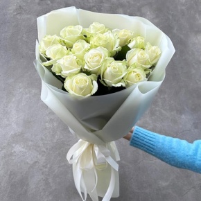 Букет "Умка" из 15 белых роз (50 см) в Ликино-Дулёво