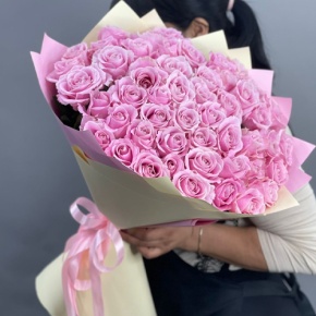 Букет из 51 пастельной розы Аваланж (60 см) в Ликино-Дулёво