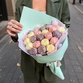 Букет 25 шоколадных пионов в Ликино-Дулёво
