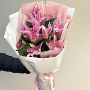 Монобукет из 9 ароматных розовых лилий в Ликино-Дулёво