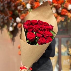 Букет 15 красных роз (80 см) в Ликино-Дулёво