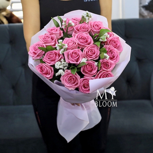 Букет из 21 розовой розы Аква (50 см) в Ликино-Дулёво