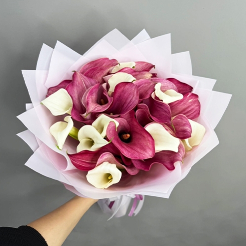 Букет из 25 нежных калл в Ликино-Дулёво