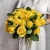 Букет из 25 лимонных роз с рускусом (40 см) в Ликино-Дулёво Букет из 25 лимонных роз с рускусом (40 см) в Ликино-Дулёво